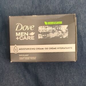 Dove Men+Care Charcoal + Clay Exfoliating Bar — Black